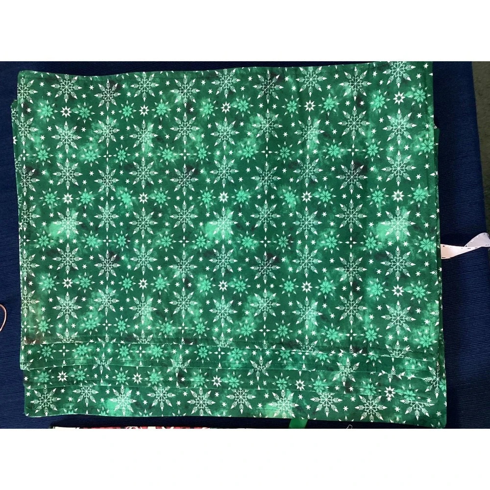 Christmas Placemats Set of 8 Red Buffalo Plaid Camper Green Snowflake Rustic